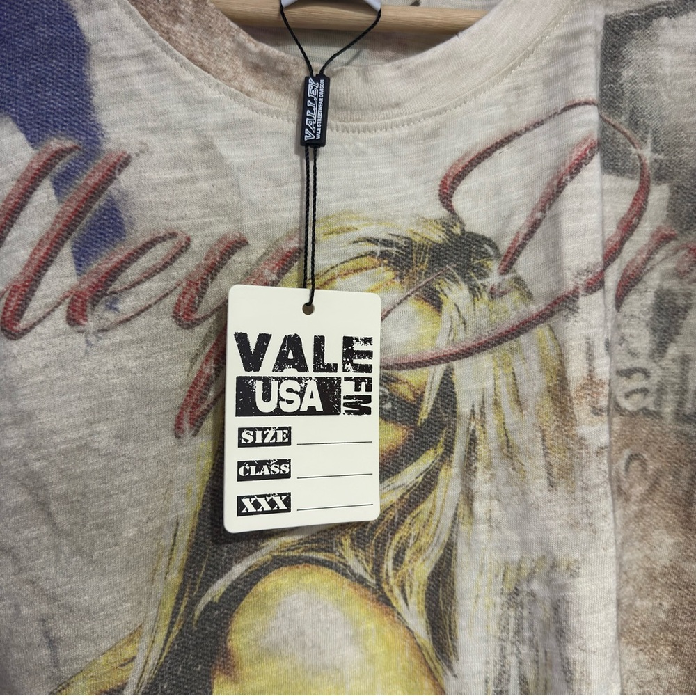 Vale T-Shirt - Picture 2 of 9